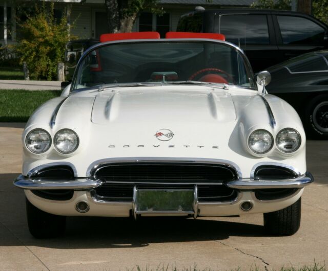 Chevrolet Corvette 1962 image number 8