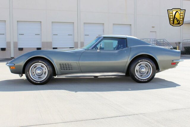 Chevrolet Corvette 1972 image number 30