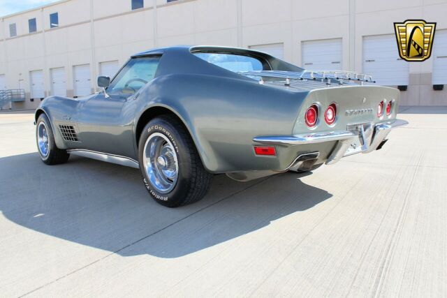 Chevrolet Corvette 1972 image number 33