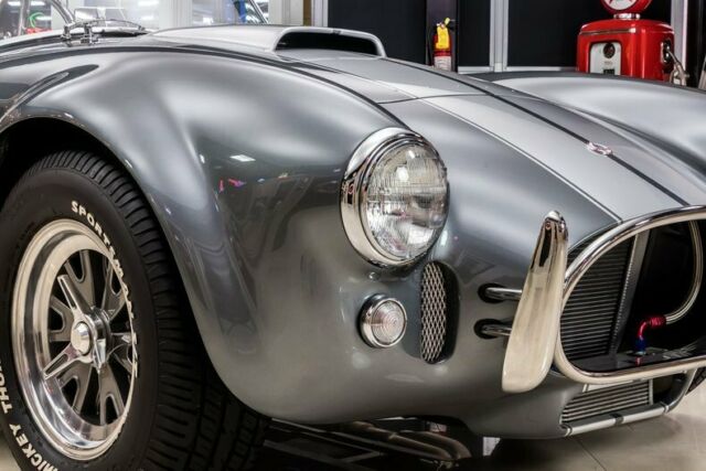 Shelby Cobra 1965 image number 46