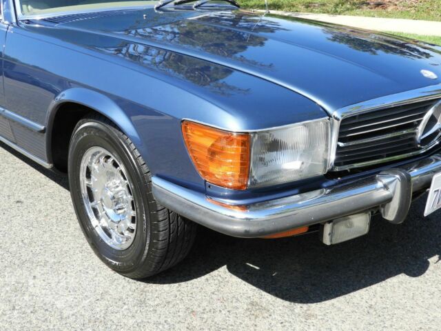 Mercedes-Benz SL-Class 1973 image number 21