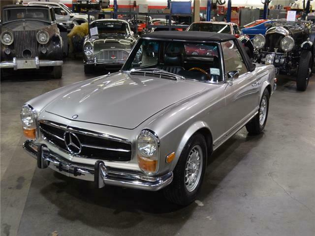 Mercedes-Benz 280 SL Roadster 1971 image number 14