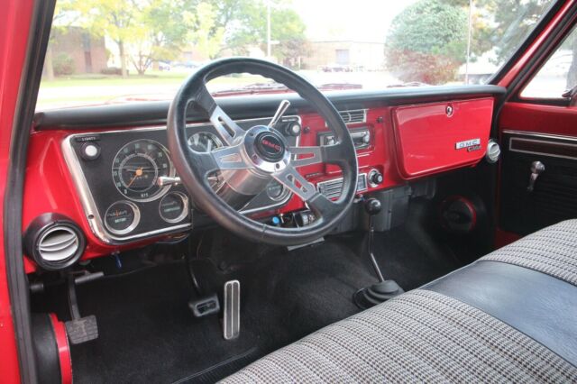 GMC 2500 1970 image number 15