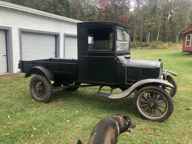 Ford Model T 1924 image number 2