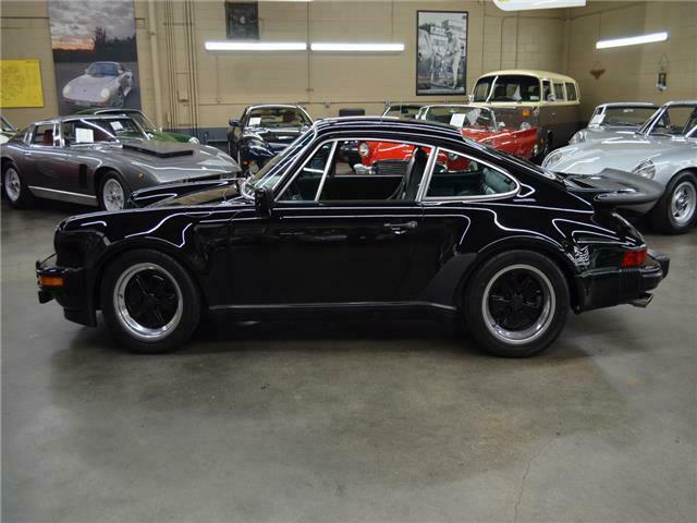 Porsche 911 1977 image number 20