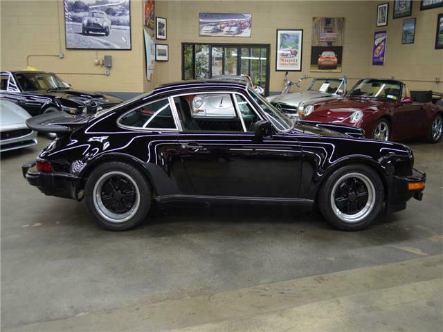 Porsche 911 1977 image number 21