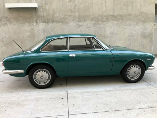 Alfa Romeo Giulia 1968 image number 29