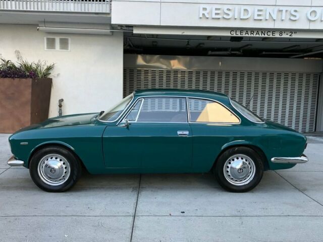 Alfa Romeo Giulia 1968 image number 30