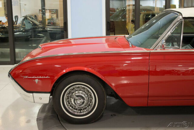 Ford Thunderbird 1962 image number 38