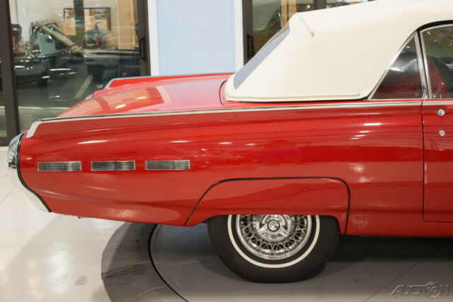 Ford Thunderbird 1962 image number 44