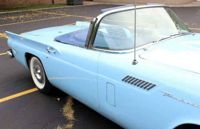 Ford Thunderbird 1957 image number 23