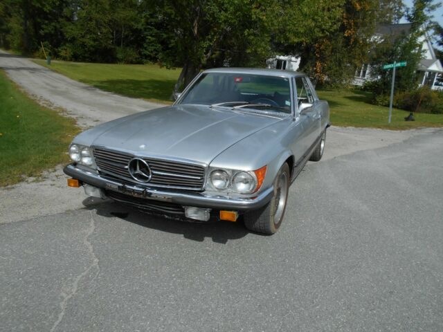 Mercedes-Benz SL-Class 1973 image number 27