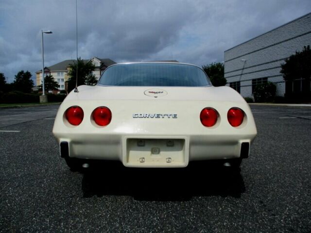 Chevrolet Corvette 1979 image number 38