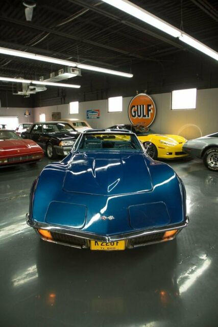 Chevrolet Corvette 1971 image number 2