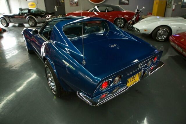 Chevrolet Corvette 1971 image number 27