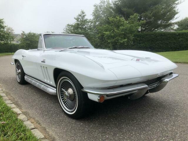 Chevrolet Corvette 1966 image number 1