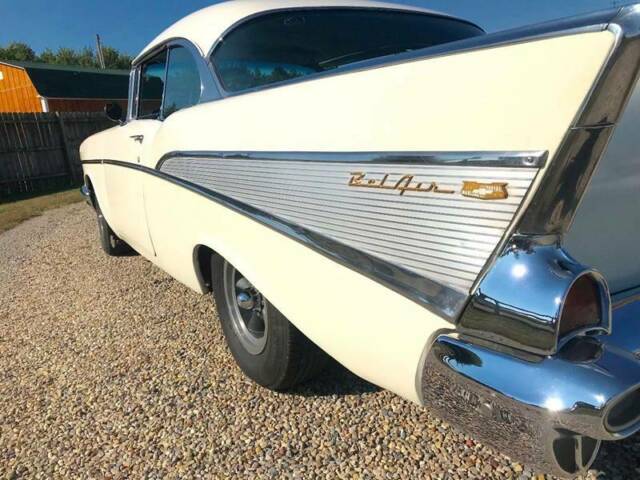 Chevrolet Bel Air/150/210 1957 image number 11