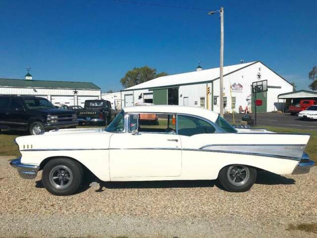 Chevrolet Bel Air/150/210 1957 image number 16