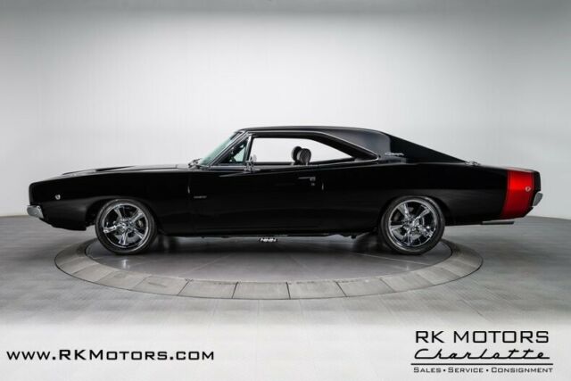 Dodge Charger 1968 image number 11