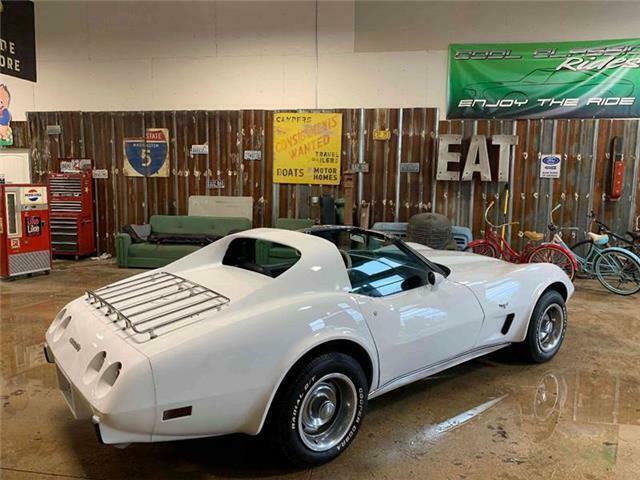 Chevrolet Corvette 1977 image number 22