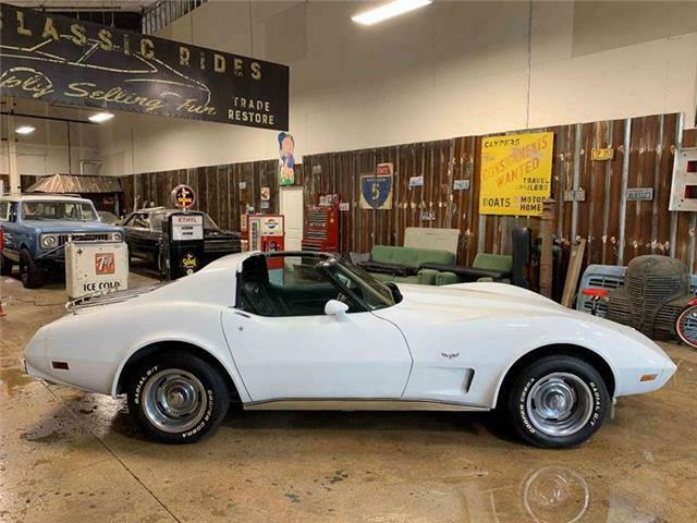 Chevrolet Corvette 1977 image number 31