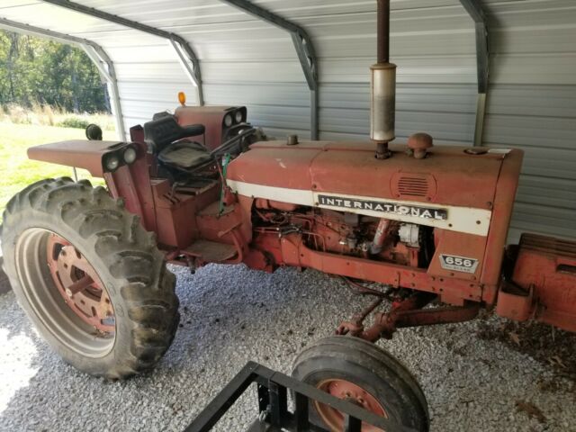 International Harvester 656 hi clear 1973 image number 10