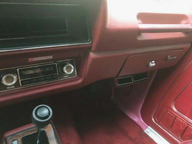 Pontiac Sunbird 1978 image number 20