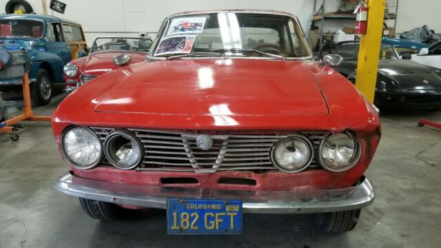 Alfa Romeo GTV 1972 image number 11