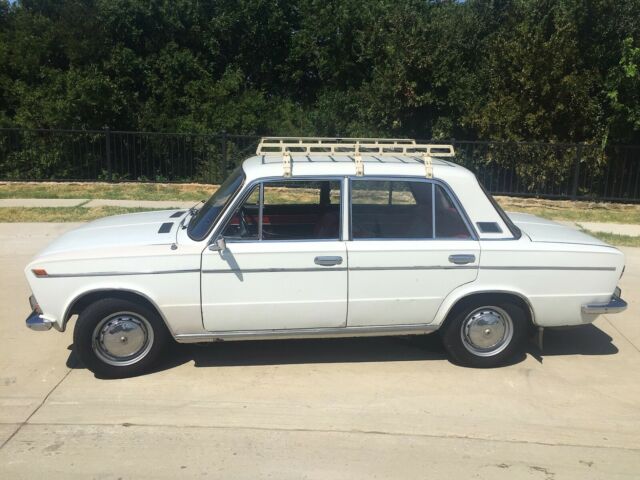 Lada 2103 1973 image number 2