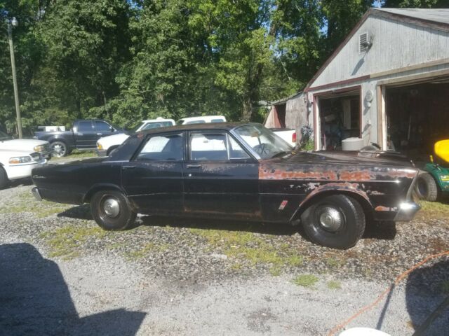 Ford Galaxie 1966 image number 9