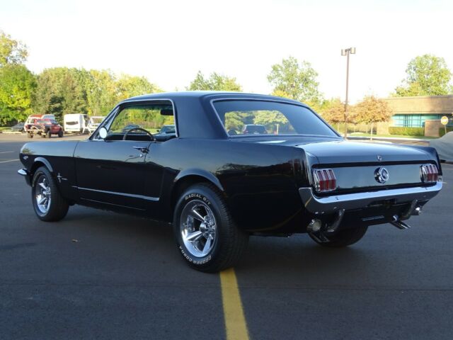 Ford Mustang 1966 image number 2