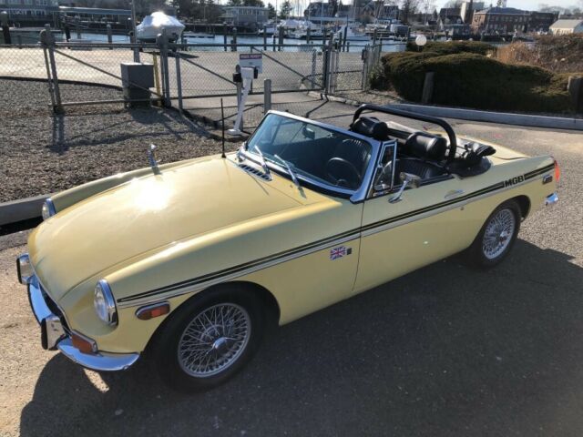 MG MGB 1970 image number 14