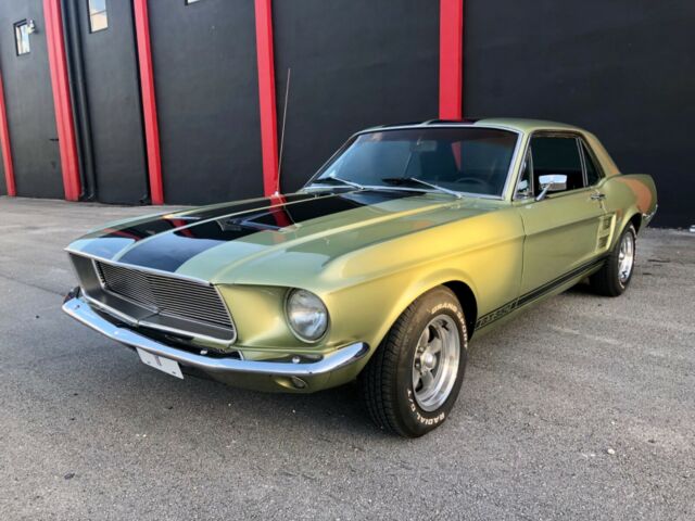 Ford Mustang 1967 image number 19