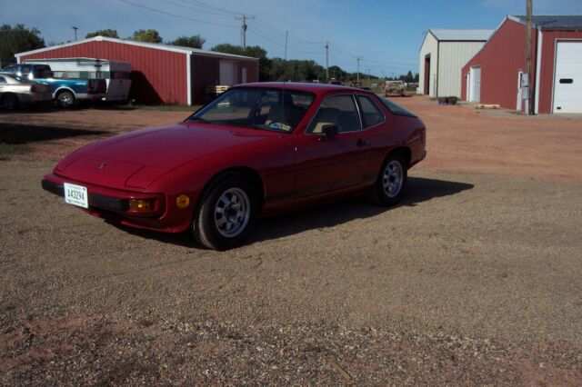 Porsche 924 1978 image number 4