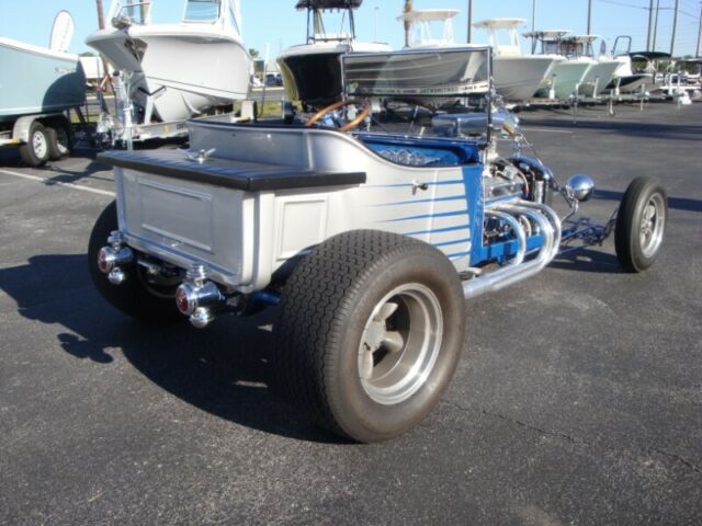 Ford T-Bucket Roadster 1927 image number 34