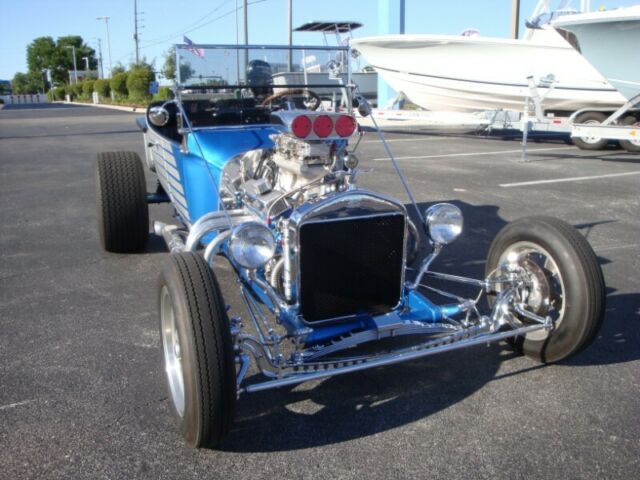 Ford T-Bucket Roadster 1927 image number 4