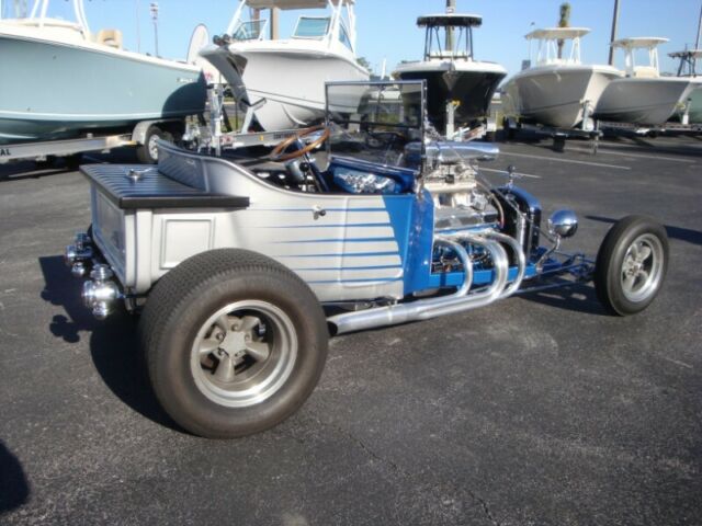 Ford T-Bucket Roadster 1927 image number 9