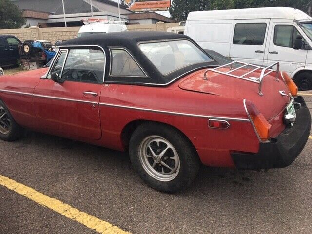 MG MGB 1976 image number 1