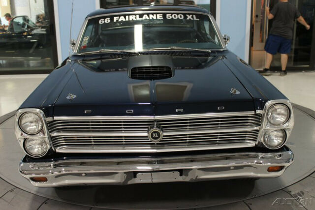 Ford Fairlane 1966 image number 33