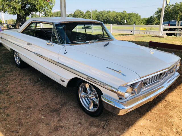 Ford Galaxie 500/XL 1964 image number 0