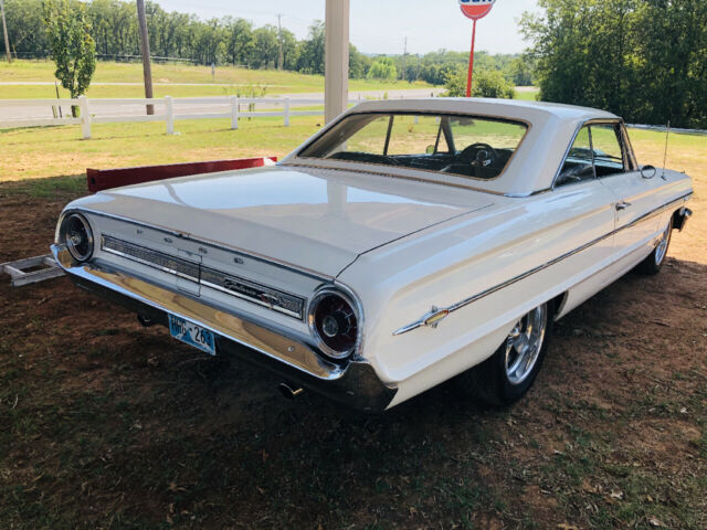 Ford Galaxie 500/XL 1964 image number 1