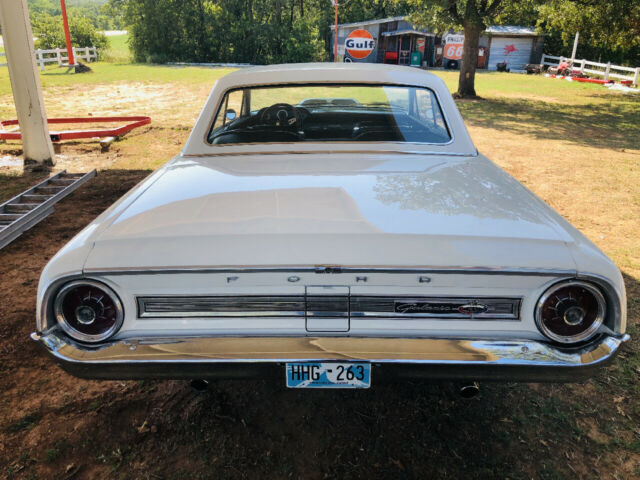 Ford Galaxie 500/XL 1964 image number 4