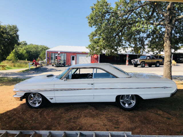 Ford Galaxie 500/XL 1964 image number 6