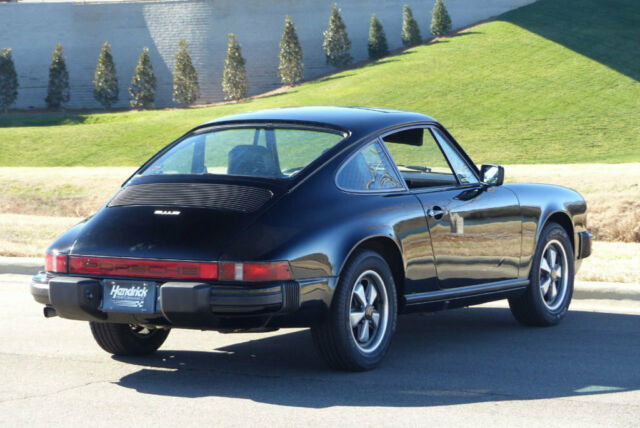 Porsche 911 1977 image number 28