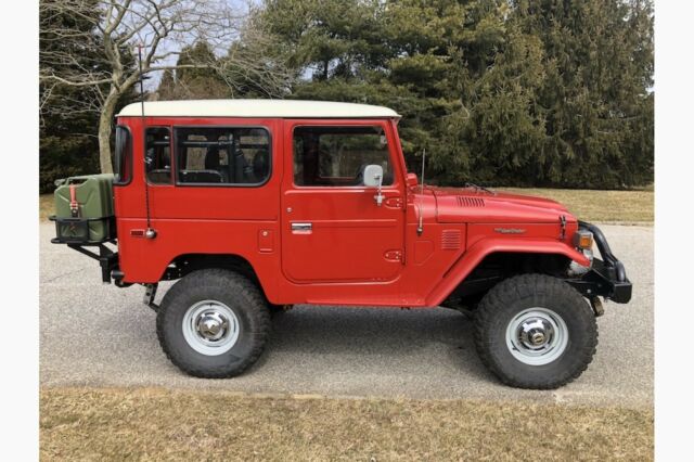 Toyota FJ Cruiser 1978 image number 2