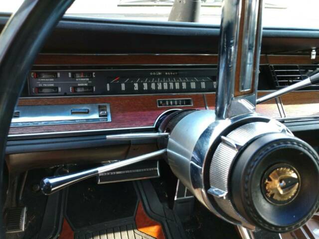 Chrysler Imperial 1967 image number 10