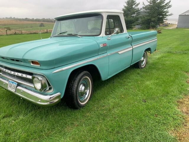 Chevrolet C-10 1965 image number 0