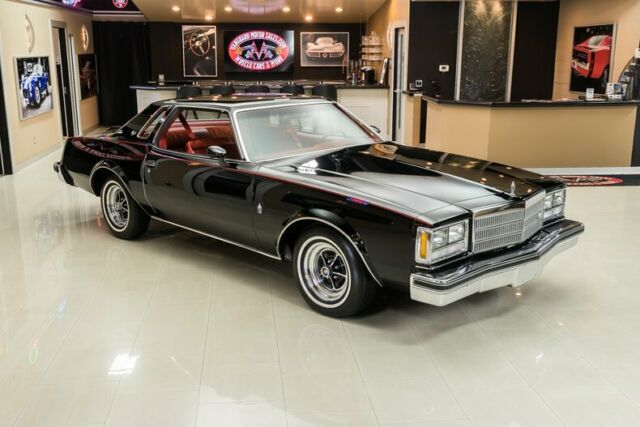 Buick Regal 1977 image number 8