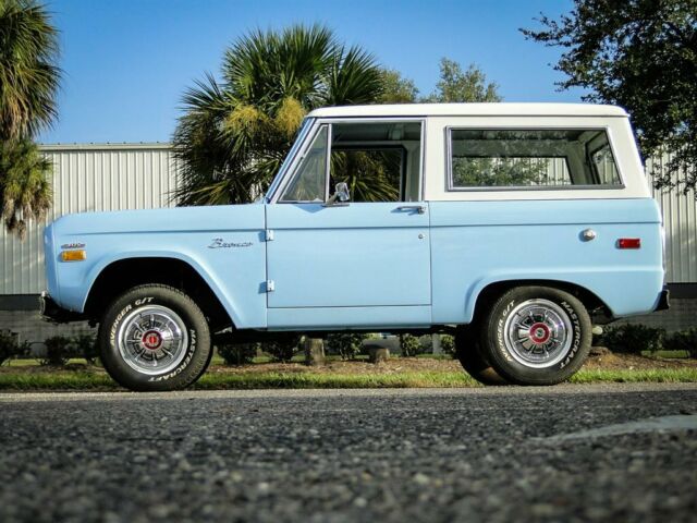 Ford Bronco 1972 image number 4