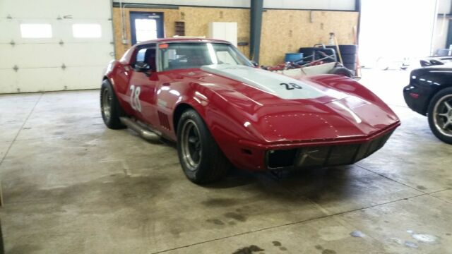 Chevrolet Corvette 1968 image number 12